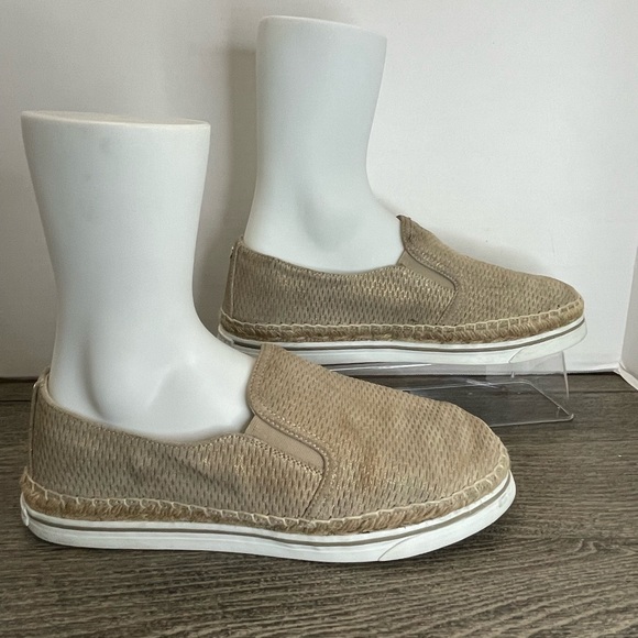 Jimmy Choo Slip-On Espadrilles Shoe. Tan/gold EUR size 40 (US 9) pre-owned. - Picture 8 of 13